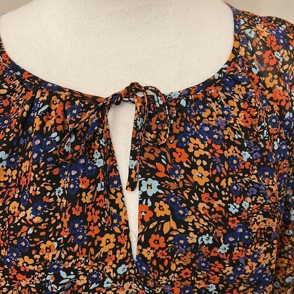 J Crew black floral long sleeve blouse Size M EUC - Picture 4 of 10
